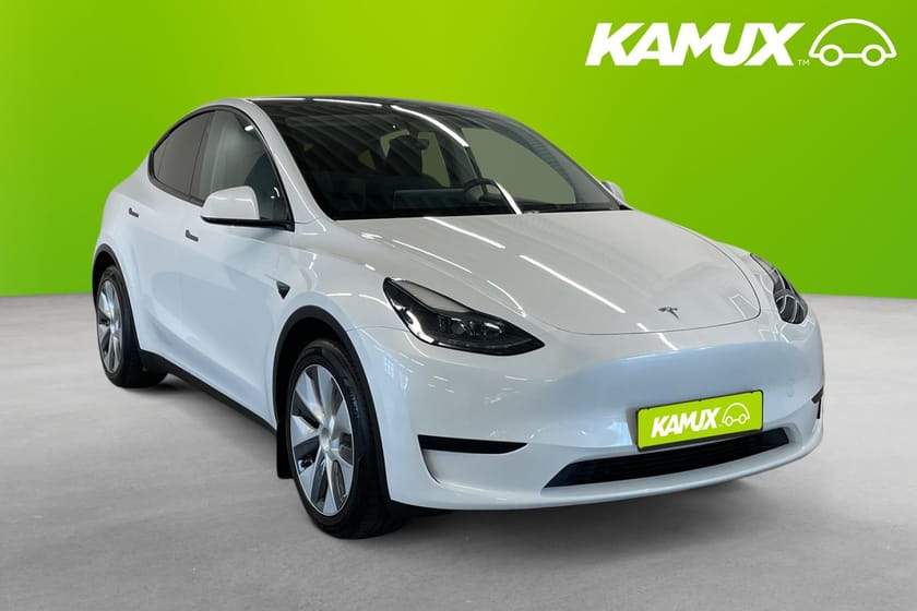Bild 1 av Tesla Model Y Standard Range RWD Pano Skinn 360° Drag
