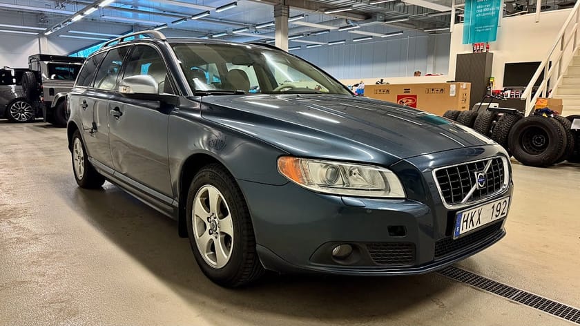 Bild 2 av Volvo V70 2,0F 145 Momentum / RTI /