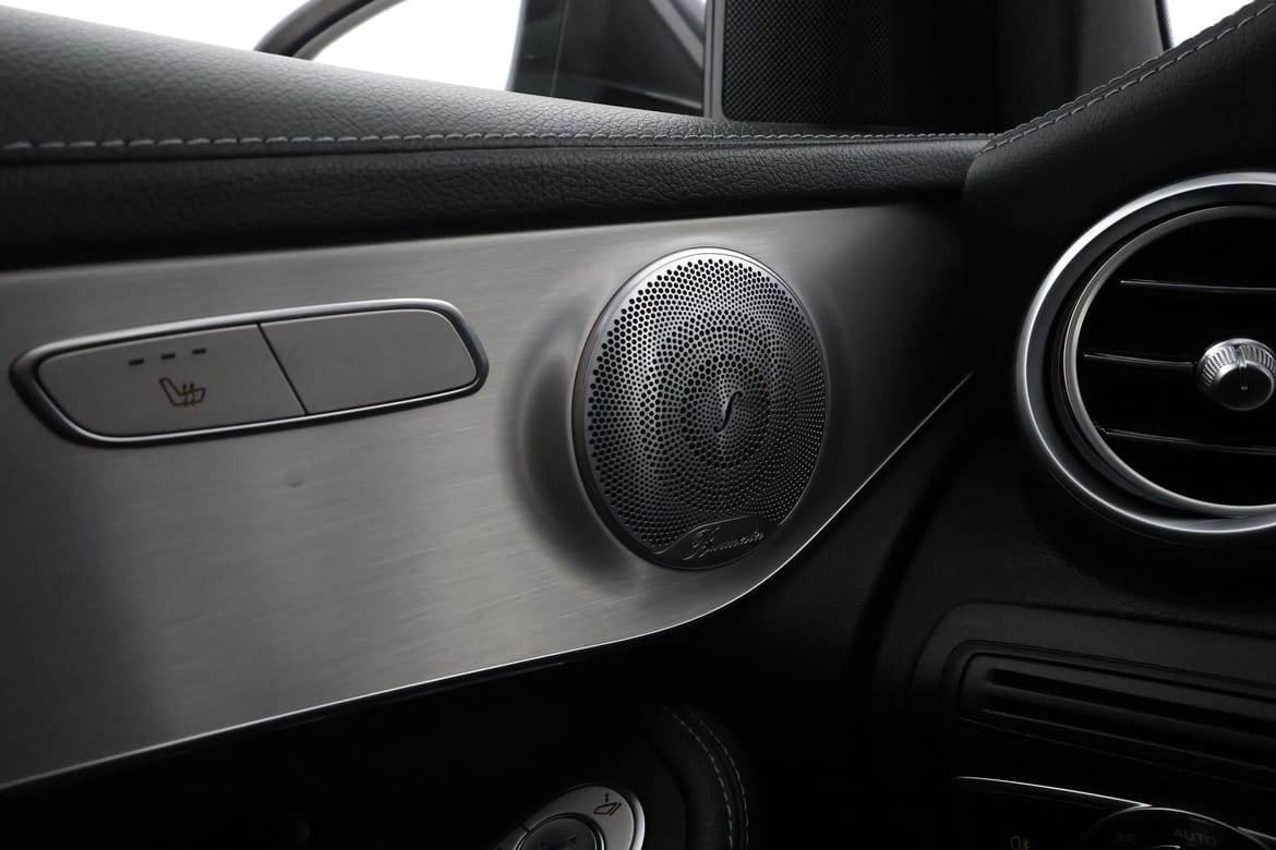 Mercedes-Benz GLC 2020 - miniatyr 9