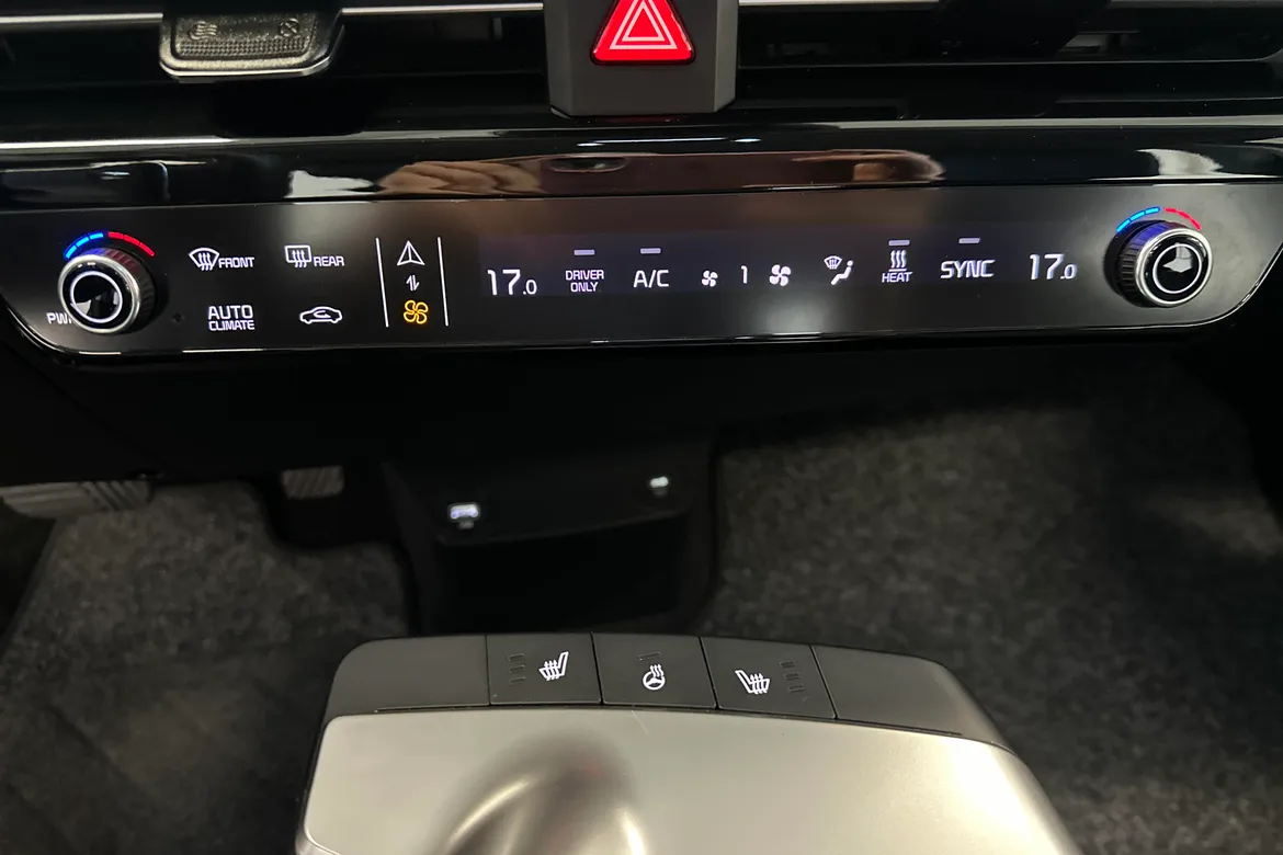 picture of a car