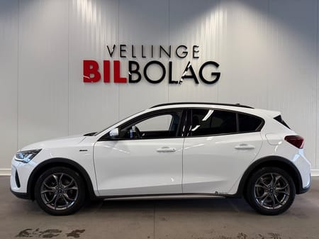 Ford Focus Active 1.0 EcoBoost Hybrid Business Kamera Rattvärme