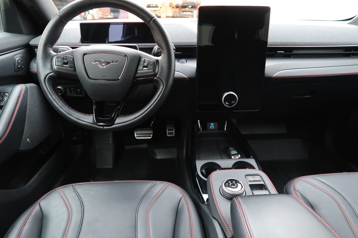 Ford Mustang Mach-E 2022 - miniatyr 15