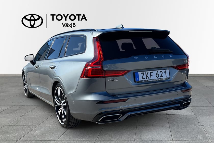 Bild 2 av Volvo V60 T4 R-Design H/K Drag Navi Massage