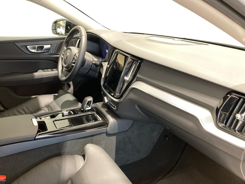 Bild 4 av Volvo V60 T6 Plus Dark Nordic Edition