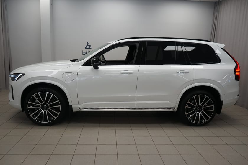Bild 2 av Volvo XC90 7 Säten II T8 Ultra Dark |Aktiv Chassi Luftfjädring | Ryggmassage framstolar |