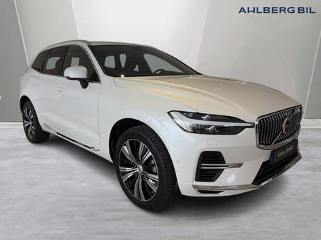Volvo XC60 Recharge T8 Ultimate Bright, Klimatpaket, Dragkrok Halvautomatisk, Parkeringskamera 360, HarmanKardon PremiumSound, Google Maps