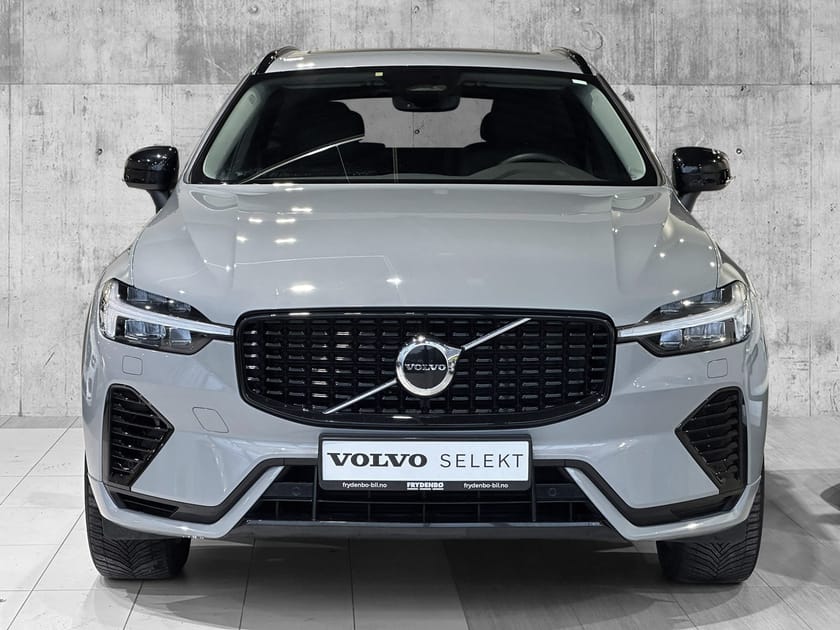 Bilde 2 av Volvo XC60 Recharge T6 Plus Dark TONEDE|PANO|SUB|DRIVER.AS