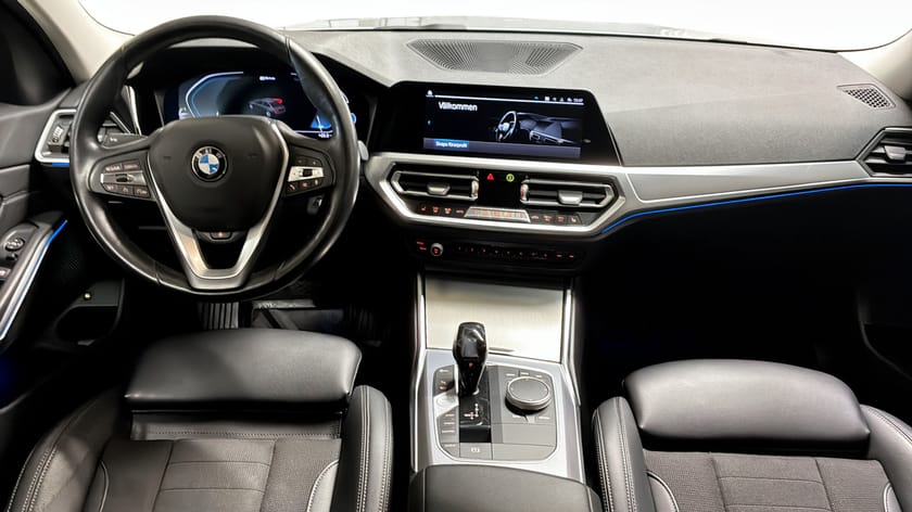 Bild 4 av BMW 330e Sedan G20 Sport Line HUD Rattvärme