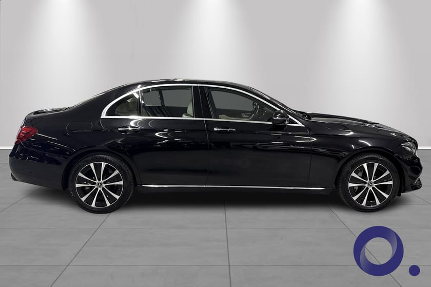 Bilde 4 av Mercedes-Benz E 300 e BURMESTER, MEMORY, GLASSTAK, 360.KAMERA