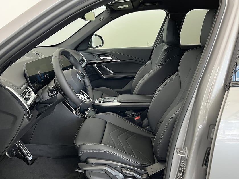 Bild 5 av BMW X1 sDrive18i M Sport Drag Sportstolar 18" Rattvärme