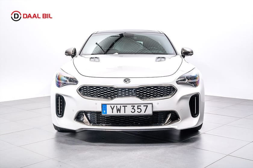 Bild 3 av Kia Stinger GT AWD 3.3 V6 T-GDI 370HK H/K® TAKLUCKA 360-KAM