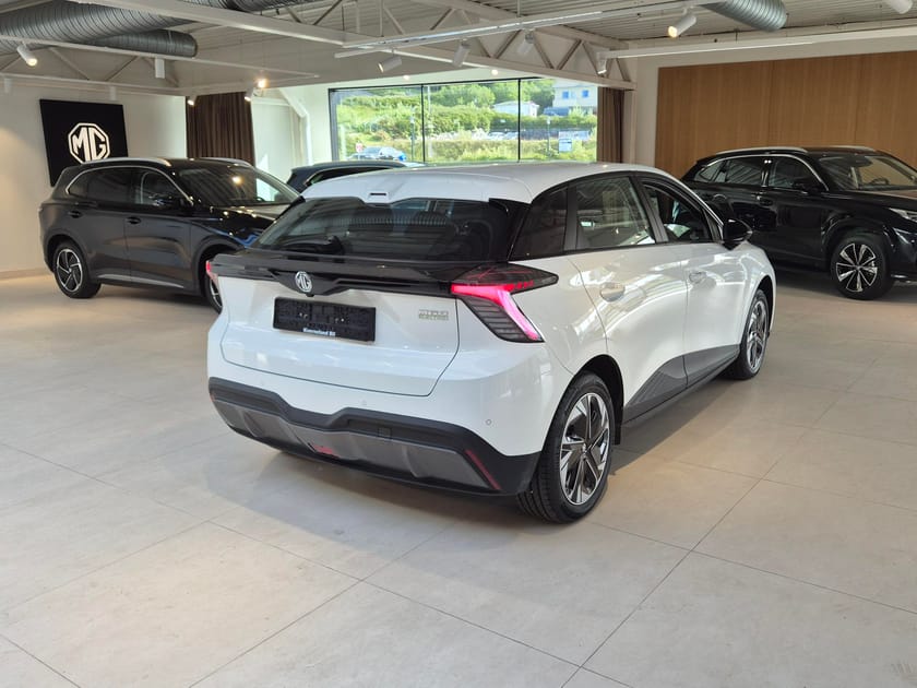 Bilde 2 av MG 4 Electric Long Range Leasing UTEN INNKUDD 0,99% Rente 350 KM WLTP
