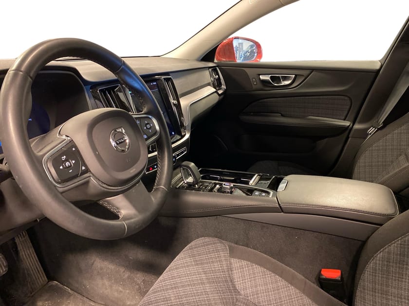 Bild 2 av Volvo V60 Recharge T6 Core Edition