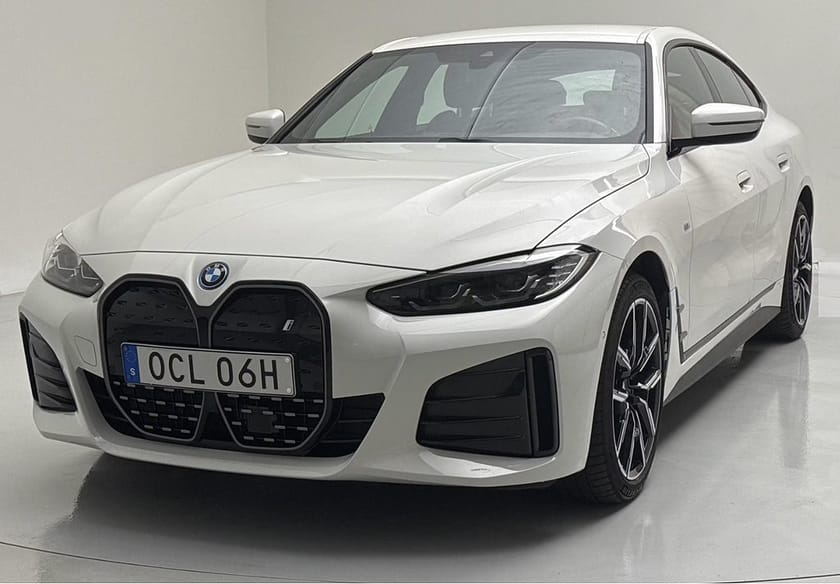 Bild 2 av BMW i4 eDrive40 Gran Coupé / Kamera / Drag / Adaptiv / Moms
