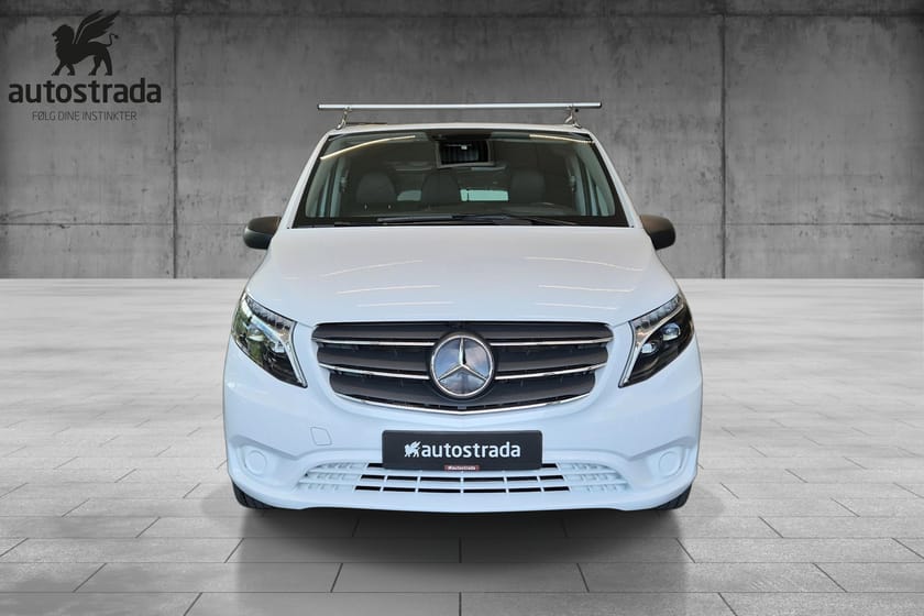 Bilde 2 av Mercedes-Benz Vito 119 CDI 4x4 3.0t V119 A2 4M / Varmer / Krok