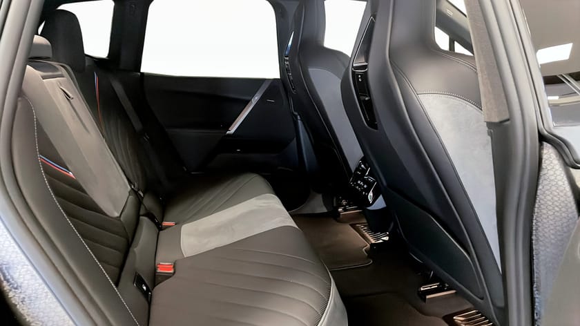 Bild 5 av BMW iX xDrive60 M-Sport, Drag, Harman Kardon