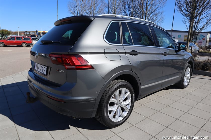 Bild 3 av Volkswagen Tiguan 2.0 TDI 4Motion 150hk Aut Drag 1 ägare Svensksåld Backkamera