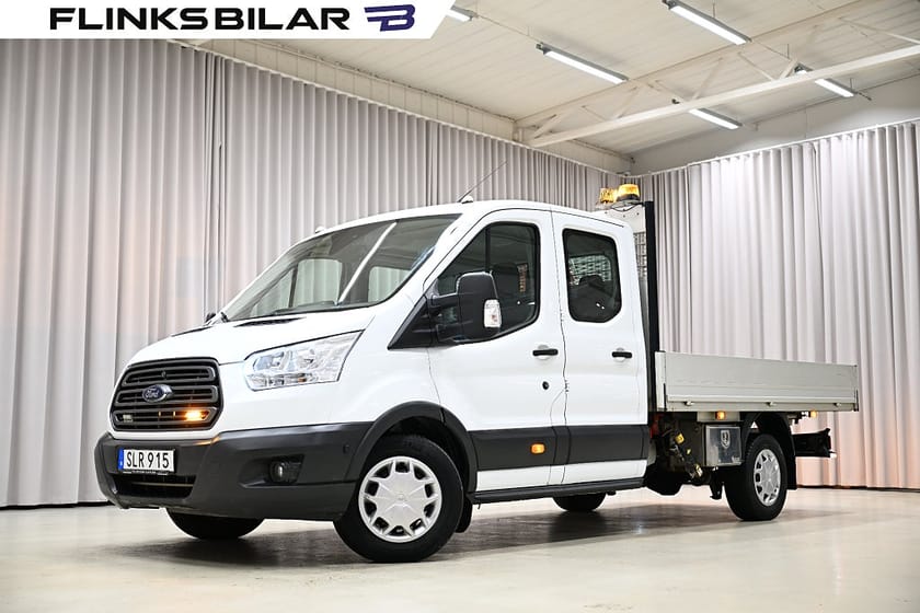 Bild 4 av Ford Transit 350 Chassi Dubbelhytt AWD 170HK Dubbelhytt|Flak|Kranbil|Leasbar|SeUtr!
