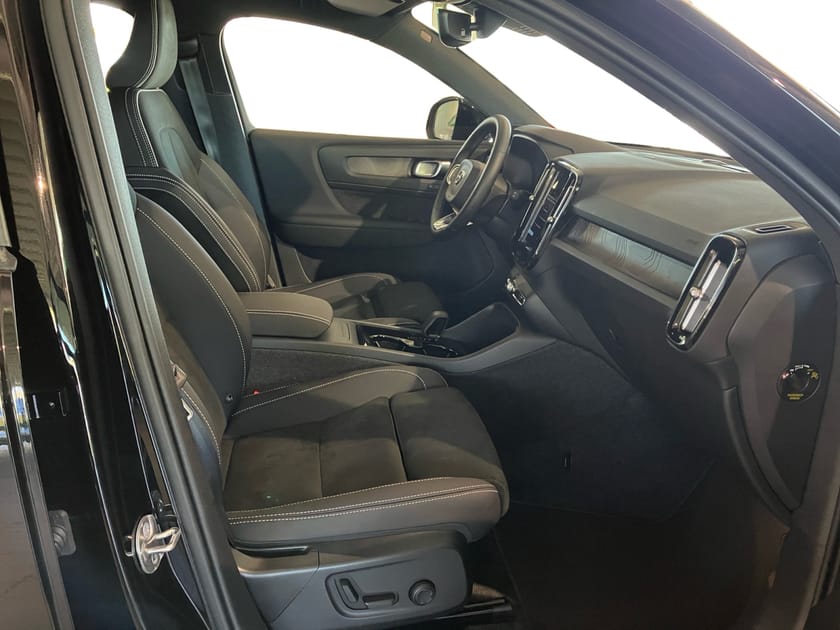 Bild 4 av Volvo EX40 Twin Motor Performance UltraBlackSE