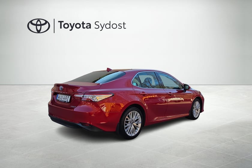 Bild 3 av Toyota Camry Hybrid Helskin, P-sensorer fram och bak, Dödavinkel varnare, Backkamera, LED ramp, Rattvärme