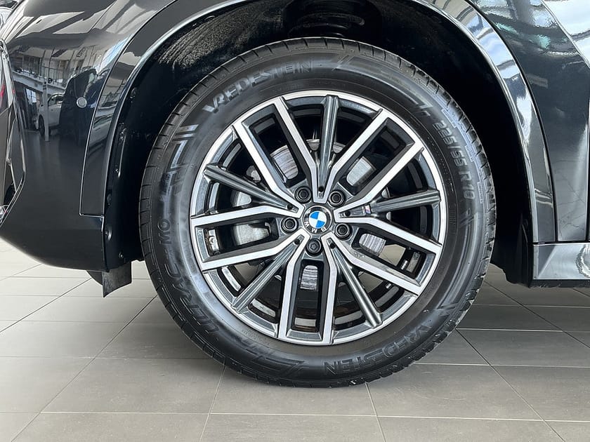 Bild 4 av BMW X1 sDrive18i 4,95 ränta M Sport Drag Sportstolar Rattvärme