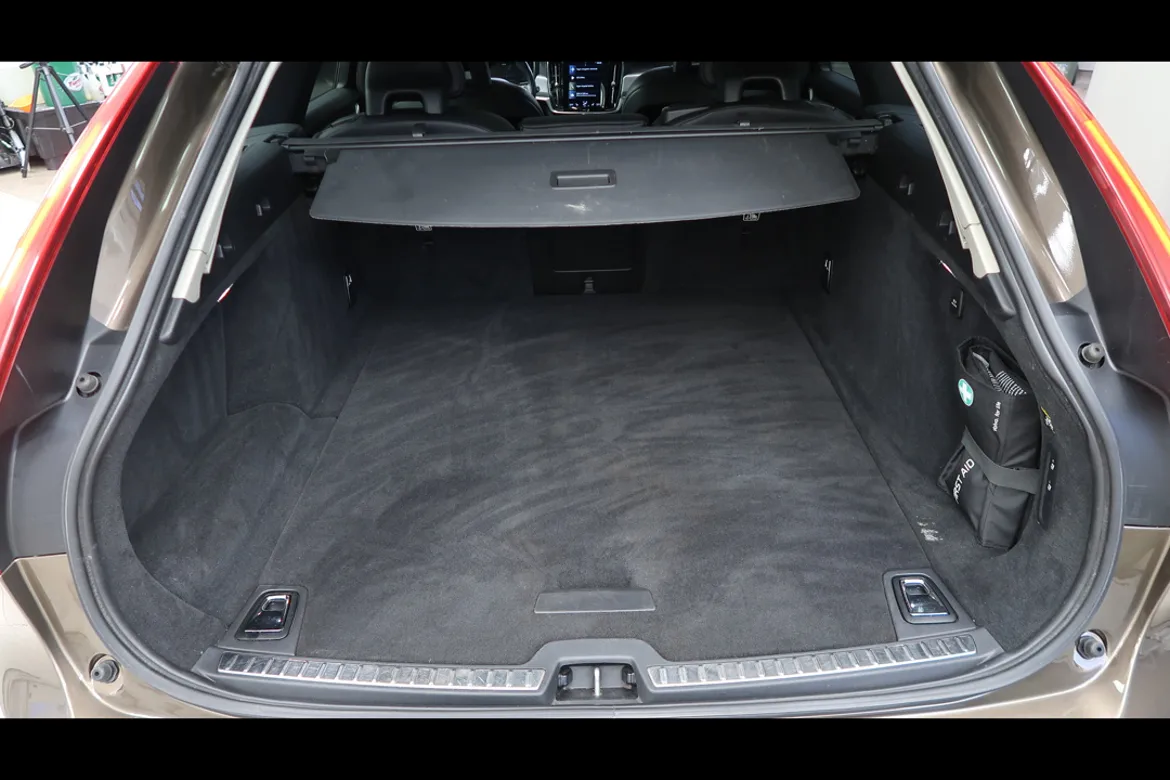 Volvo V90
