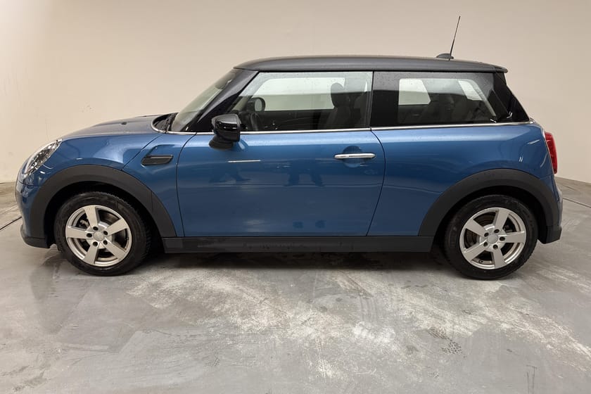 Bild 2 av MINI Cooper 3dr, F56 LCI (136hk) Connected