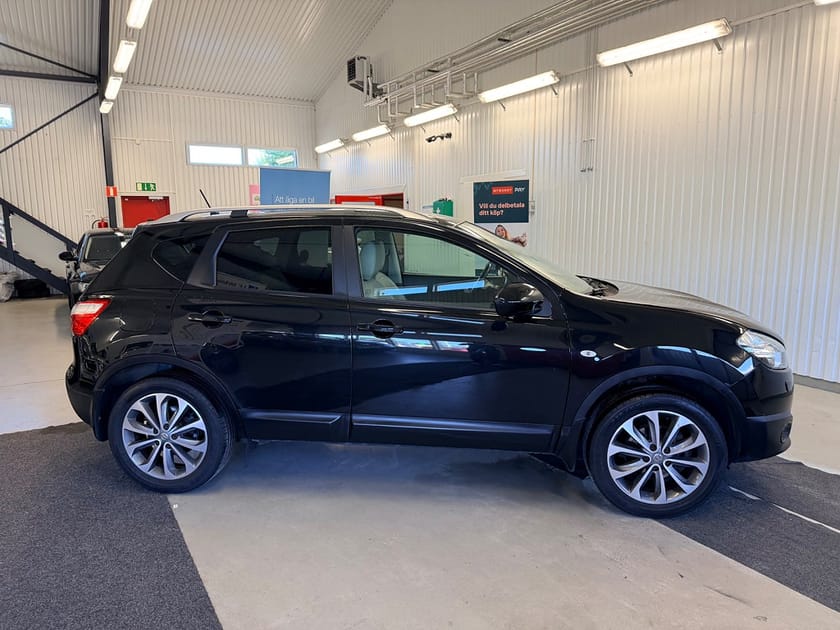 Bild 4 av Nissan Qashqai 2.0 CVT, 141hk Auto, GPS ,PANO, DRAG SoV * Bkamera * *
