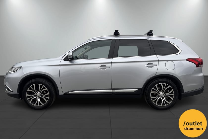 Bilde 2 av Mitsubishi Outlander Navi / HiFi / LAV KM