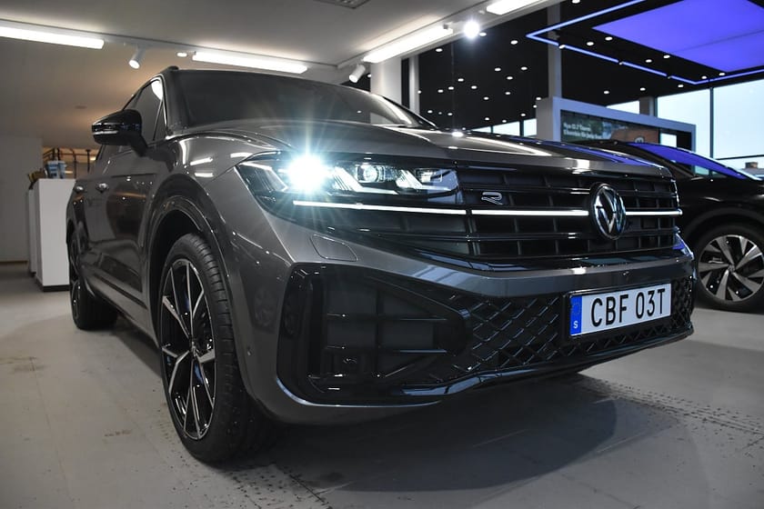 Bild 3 av Volkswagen Touareg R-Line 3.0 V6 TDI 4Motion *DEMO* *SE SPEC*