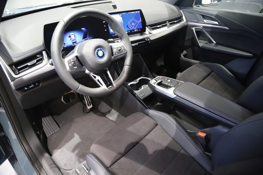 Bild 5 av BMW X1 xDrive25e M Sport / Dragkrok / Rattvärme / Aktiv Farthållare