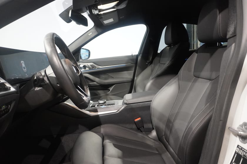 Bild 4 av BMW i4 eDrive40 Gran Coupé M Sport Drag Aktiv Fartpilot HiFi Rattvärme