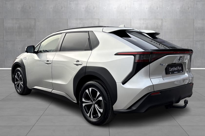 Bilde 3 av Toyota bZ4X AWD Active Tech