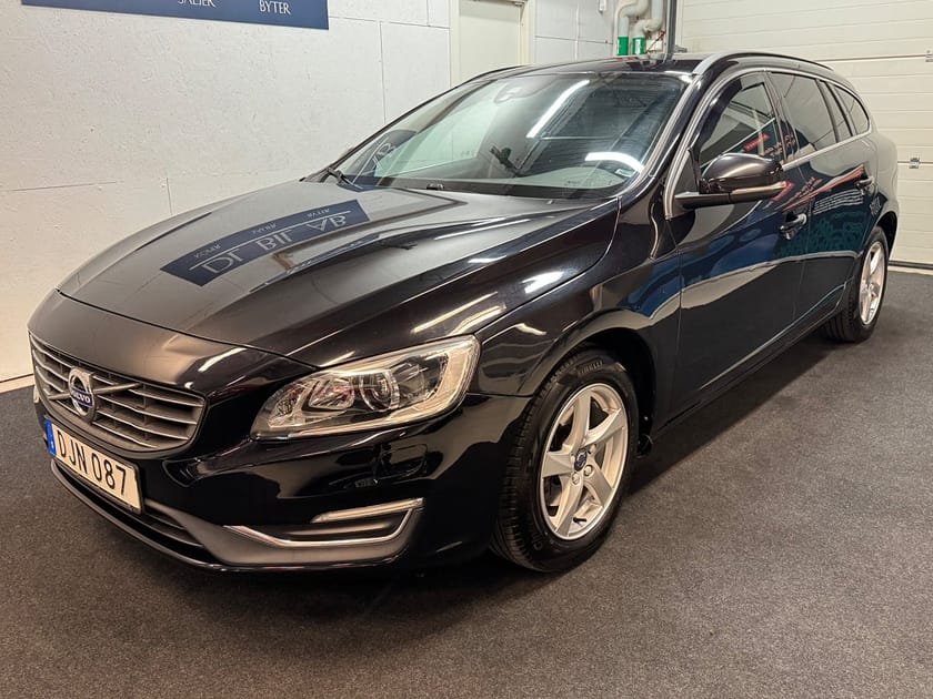 Bild 2 av Volvo V60 D4 181hk Momentum Euro 6|NYSERV|D-VÄRM|SoV|