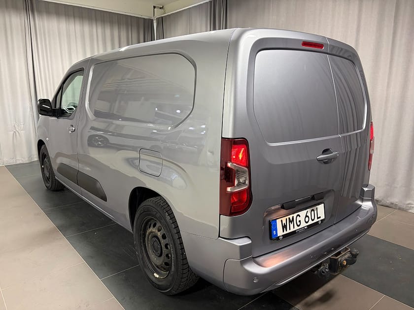 Bild 4 av Opel Combo-e Cargo XL BUSINESS L2 136 AUT Inkl. Dragkrok