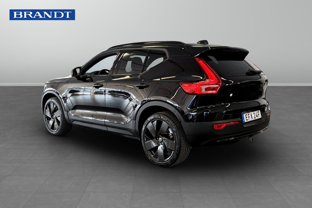 Volvo EX40 Twin Motor Performance