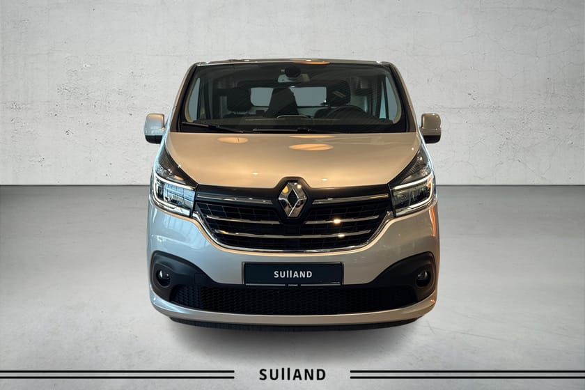 Bilde 2 av Renault Trafic Varebil HENGERFESTE (2 000 KG) | RYGGEKAMERA | LAV KM !