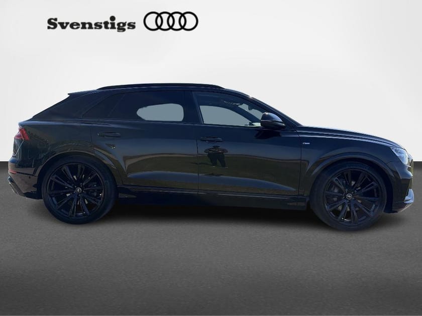 Bild 3 av Audi Q8 50 TDI quattro 50TDI 286hk S-line Panorama Backkamer Drag & Värma