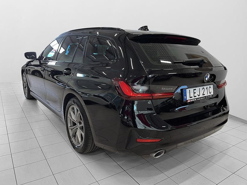 Bild 5 av BMW 320d xDrive Touring Steptronic Sport line  Drag -Gps