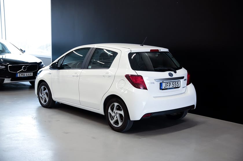 Bild 4 av Toyota Yaris Hybrid e-CVT, 101hk, 2014