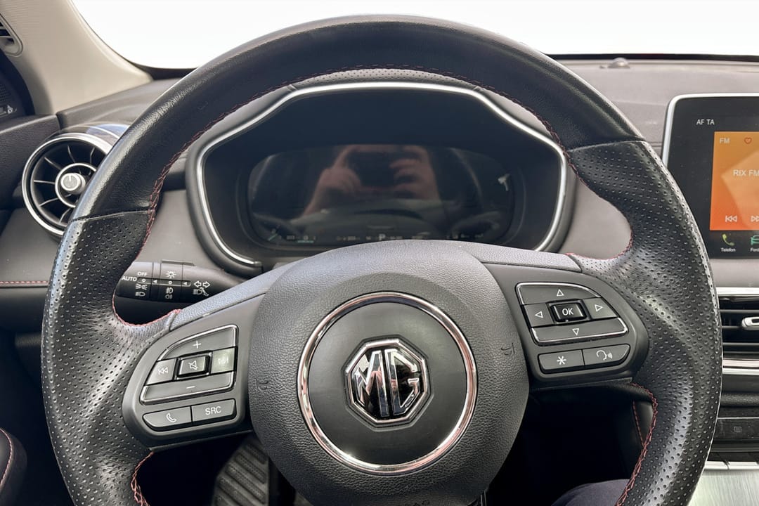 MG EHS PHEV