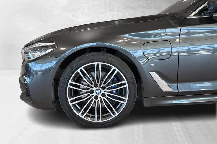 Bilde 5 av BMW 530e iPerformance Sedan Comfortseter/AdaptivCruise/HeadUp/Soltak/NyligEUOK/