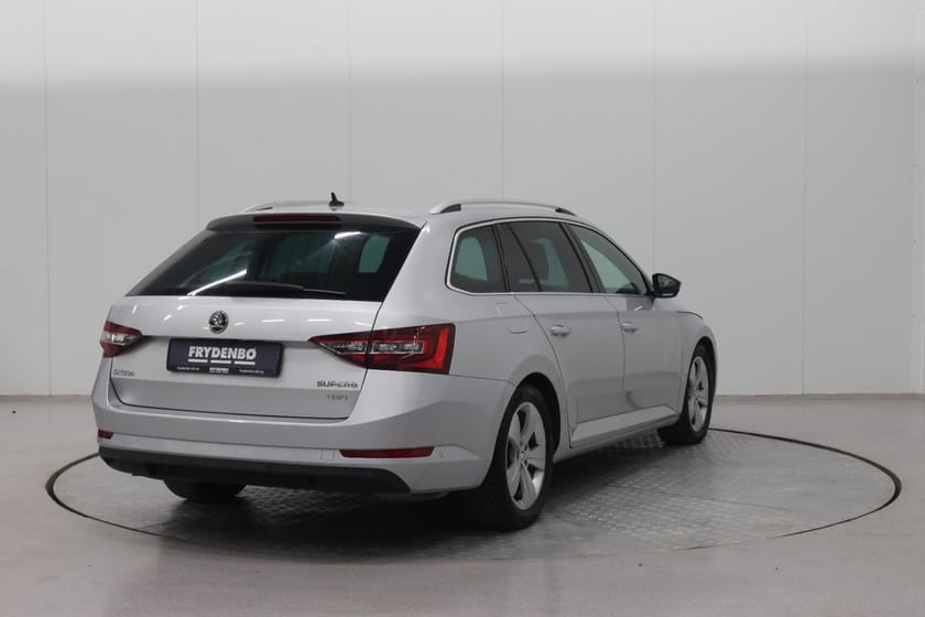 Bilde 5 av Škoda Superb Stasjonsvogn Sup 3 stv l&k tsi 150 4x4 H.FESTER.KAMEL.SETEPARK.AS