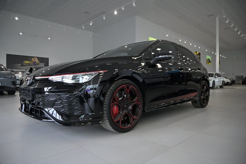 Bild 1 av Volkswagen Golf GTI Edition 50 Clubsport **Edition 325 hk**