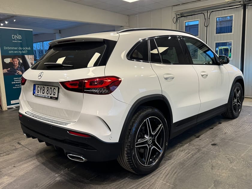 Bild 4 av Mercedes-Benz GLA 200 d 8G-DCT AMG Night paket Widescreen Värmare