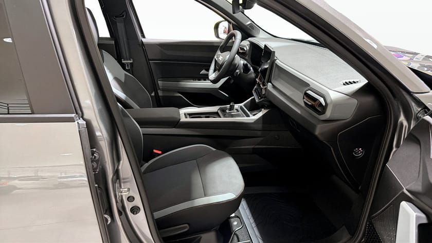 Bild 3 av Dacia Bigster Hybrid 155 EXTREME