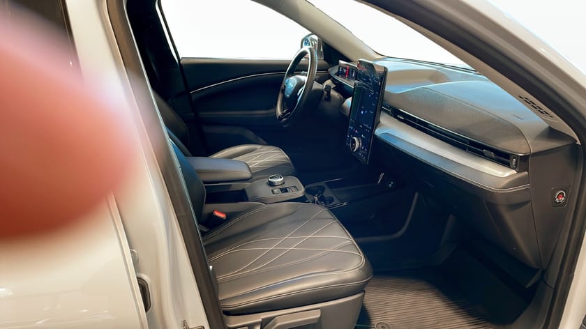 Bild 3 av Ford Mustang Mach-E Standard Range RWD 269 hk 4995kr/mån Privatleasing