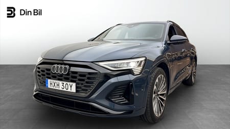 Audi Q8 55 e-tron quattro S-line 408hk/Pano/360kamera/drag