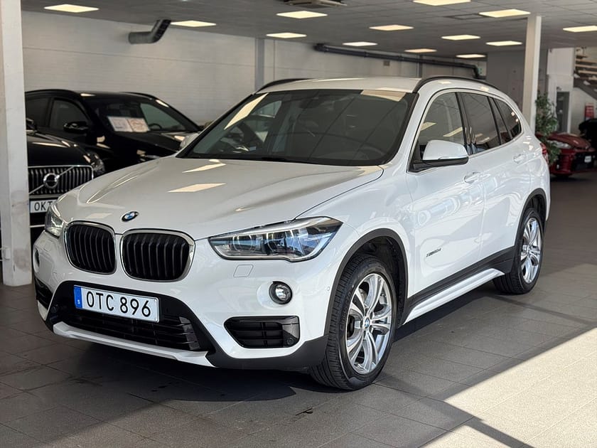 Bild 4 av BMW X1 xDrive20d Steptronic HUD Värm Navi Kamera