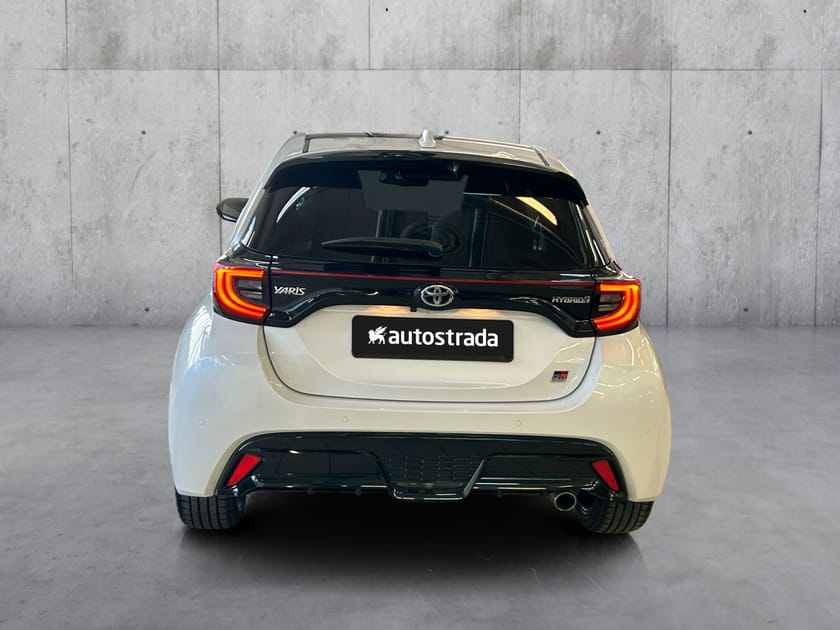 Bilde 4 av Toyota Yaris Hybrid GR Sport - Delskinn|Adaptive Cruise|Oppv. ratt